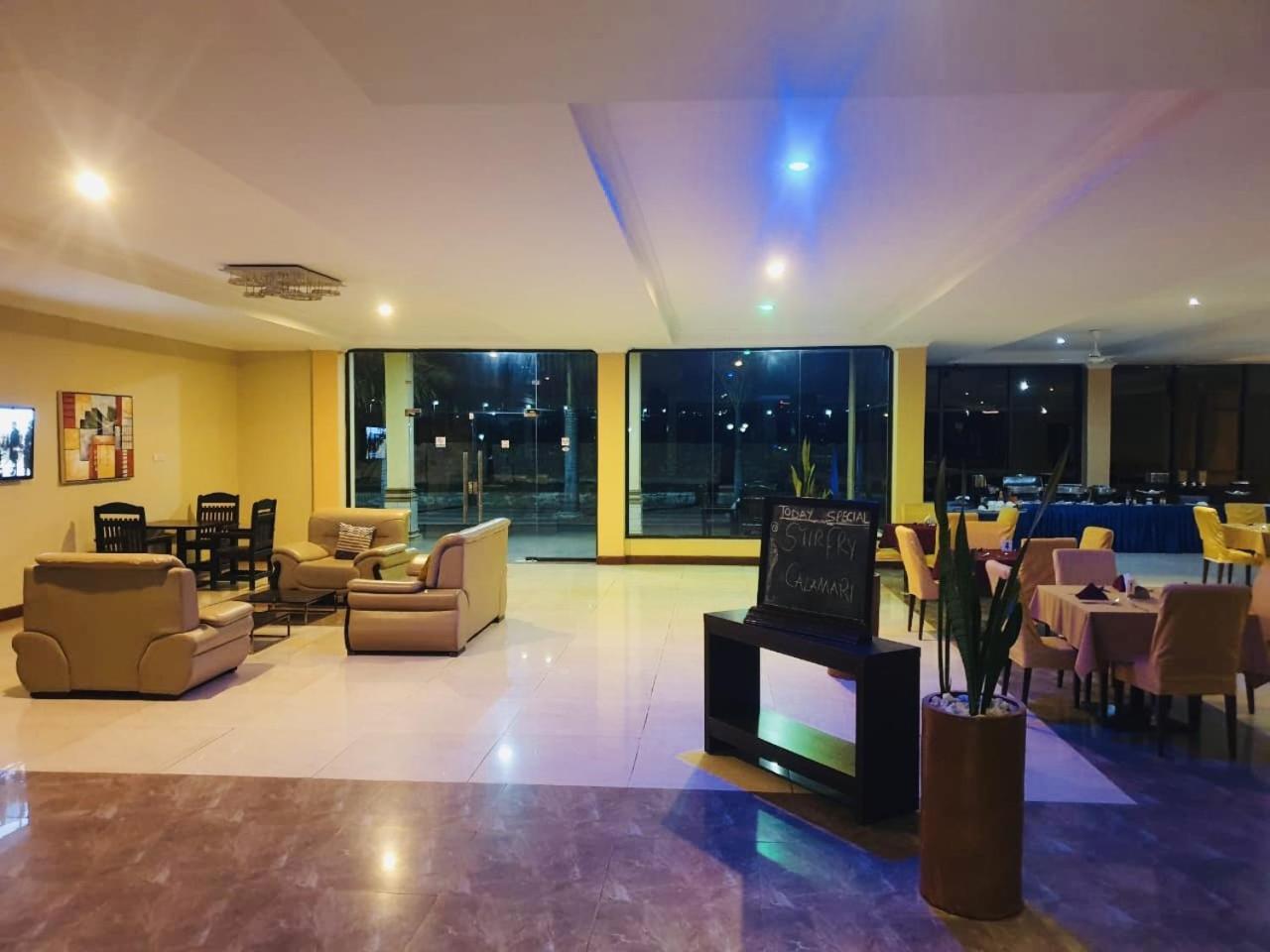 Nashera Hotels 도도마 외부 사진